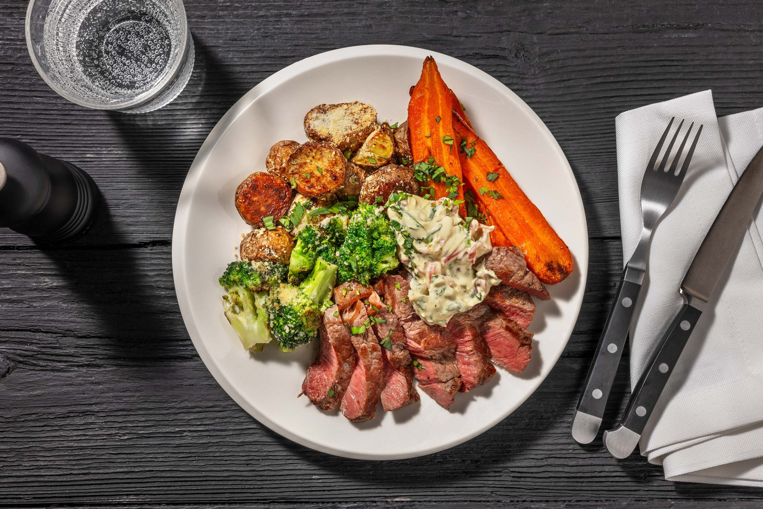 Pannestekt biff og estragondipp