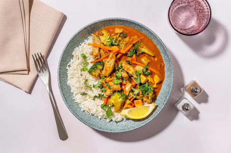 Pikantes Thai Erdnuss-Curry mit Bio-Hähnchen