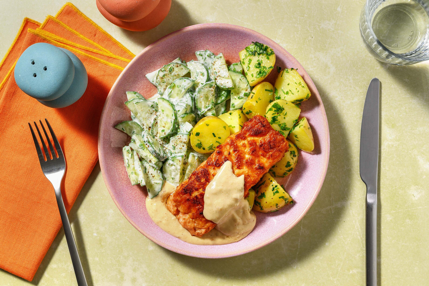 Veganes Filet nach Lachs-Art in Senf-Soße