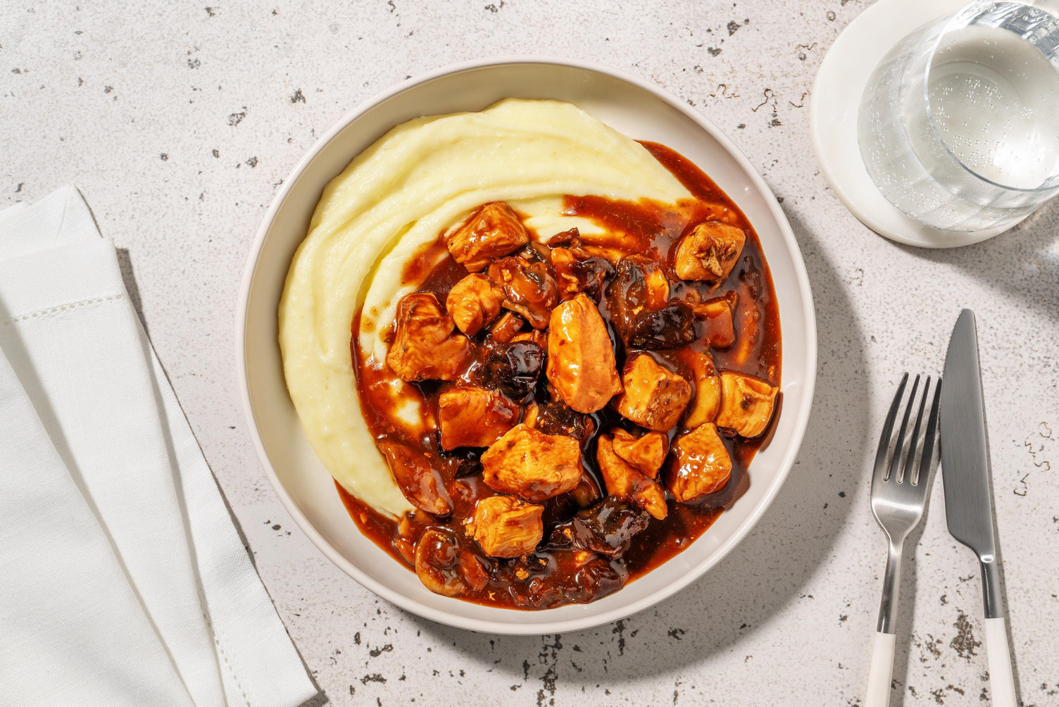 Red Wine Chicken, Mushroom and Leek Stew