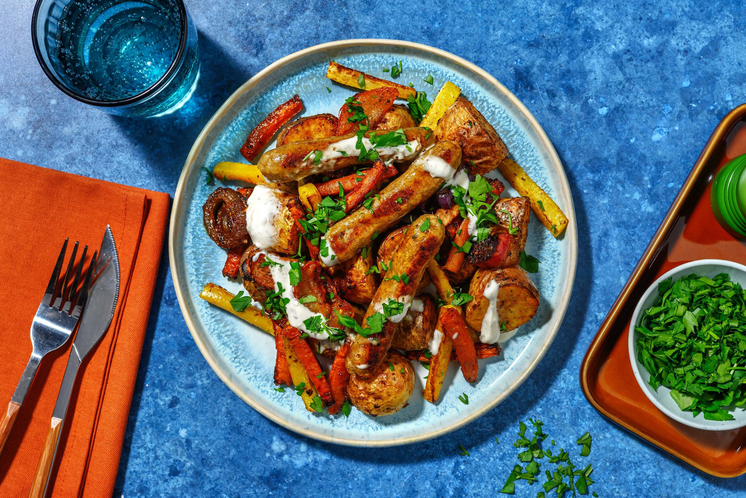 Vegetarische worstjes met geroosterde groenten