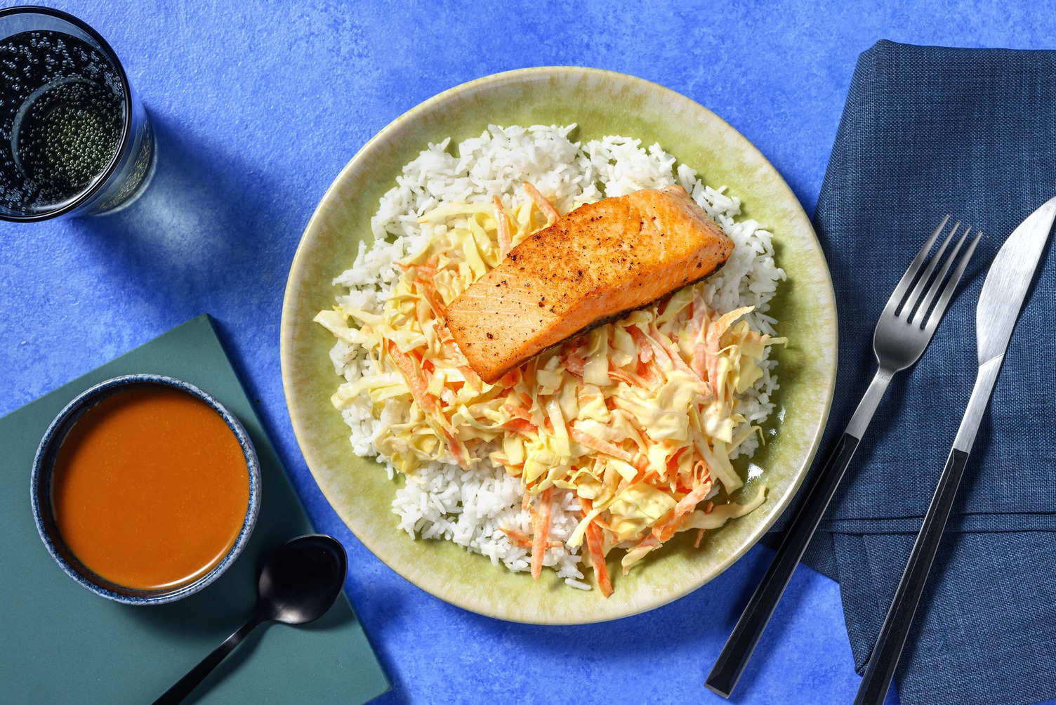 Stekt lax och miso- och senapssås