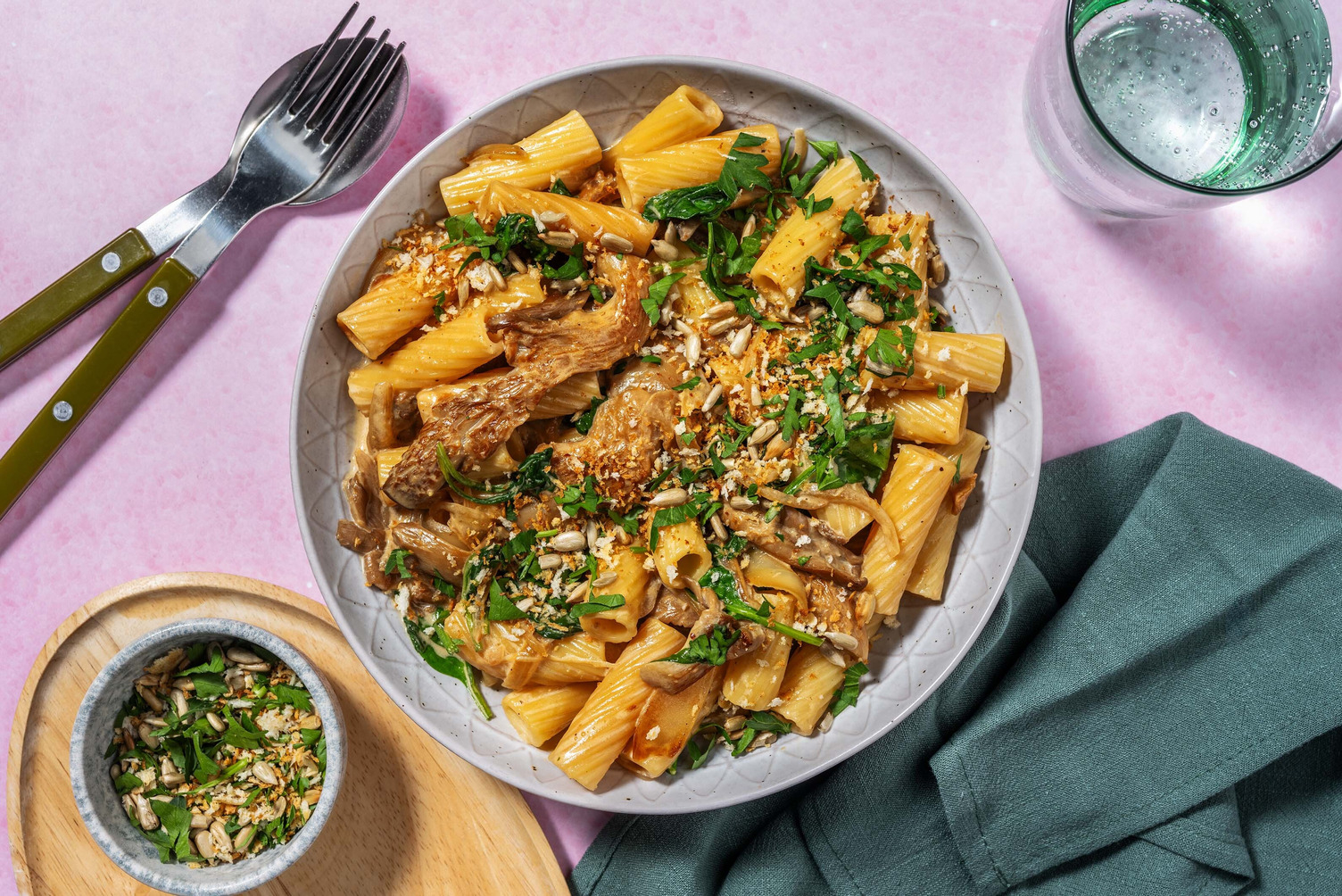 Kremet miso- og sopprigatoni
