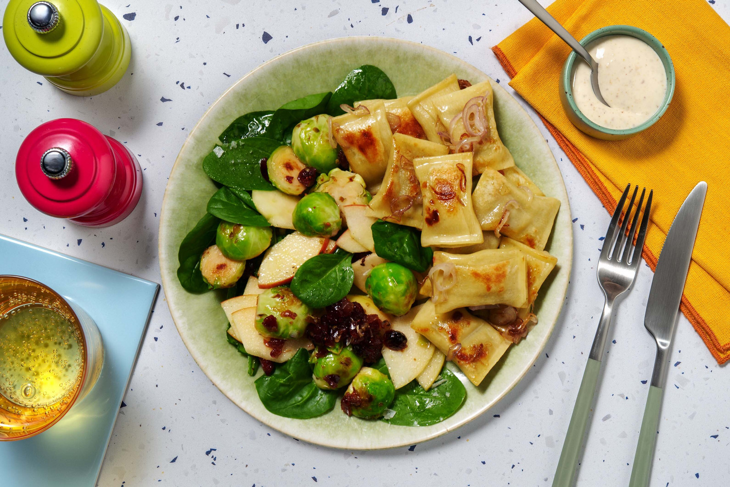 Gebratene Maultaschen & Rosenkohl-Salat 