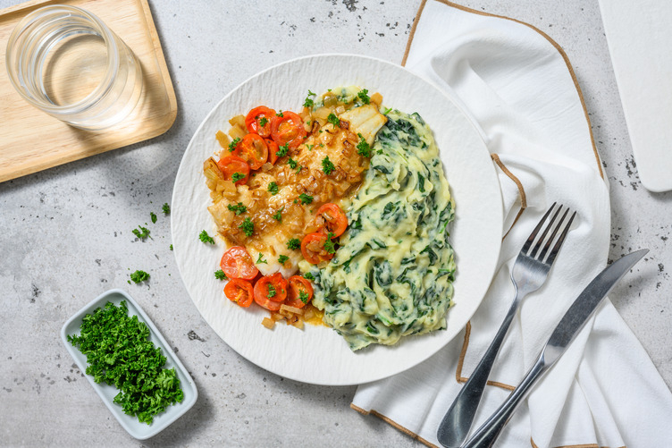 Heek in mosterd-sojasaus met geroosterde tomaten