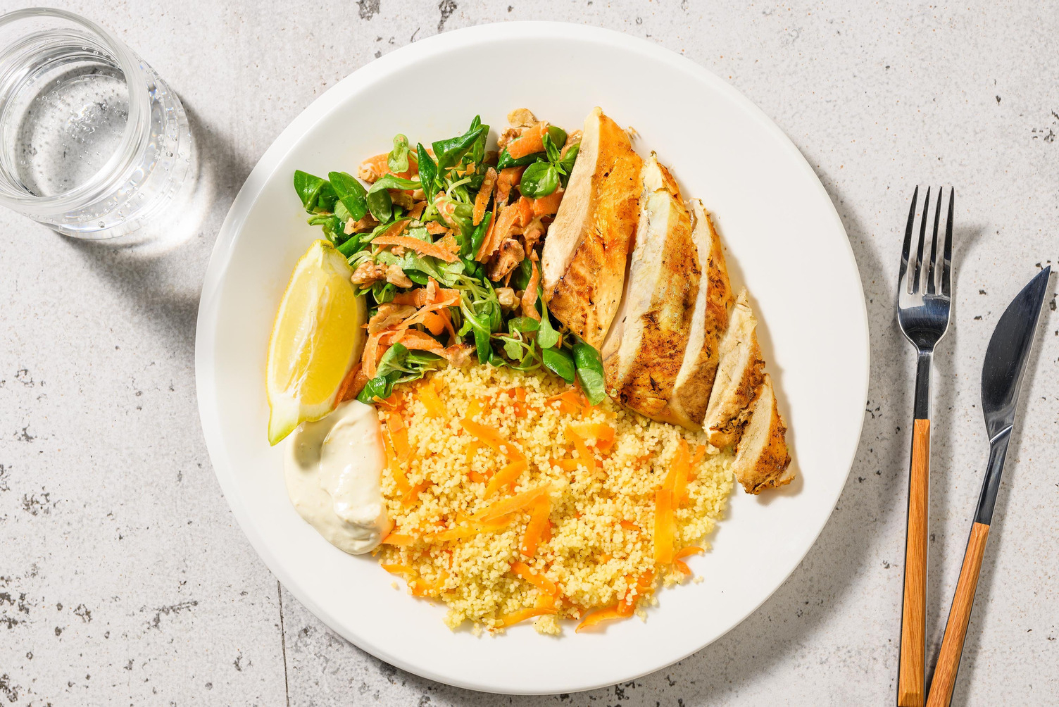 Hähnchenbrust auf zitronigem Couscous