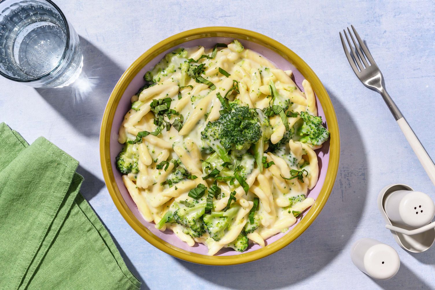 One-Pot Strozzapreti mit Broccoli-Käse-Sauce
