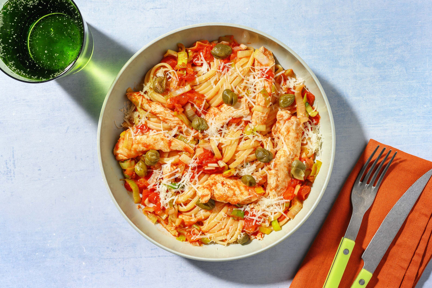 Frische Linguine mit Hähnchengeschnetzeltem