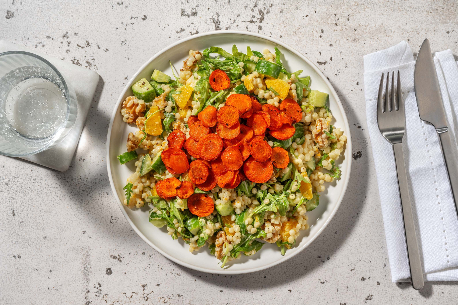 Perlencouscous-Salat mit Gurke & Orange