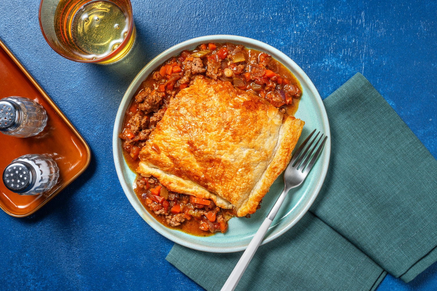 Hartige pie van kipgehakt met BBQ-rub