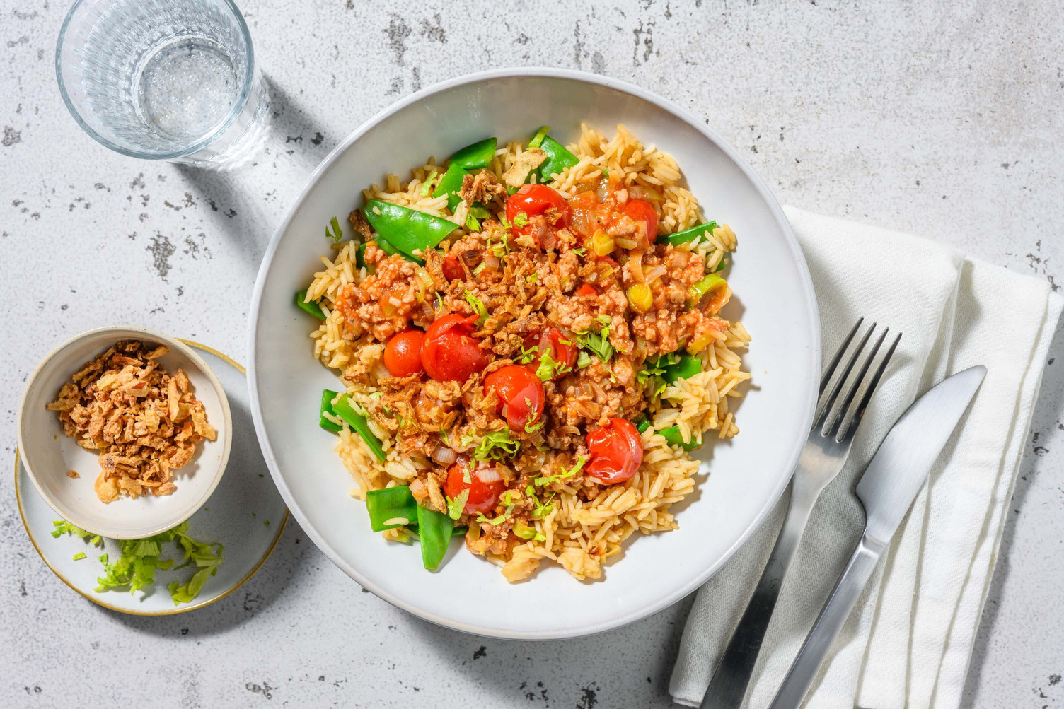 Mijoté de légumes et chair à saucisse aux épices surinamiennes