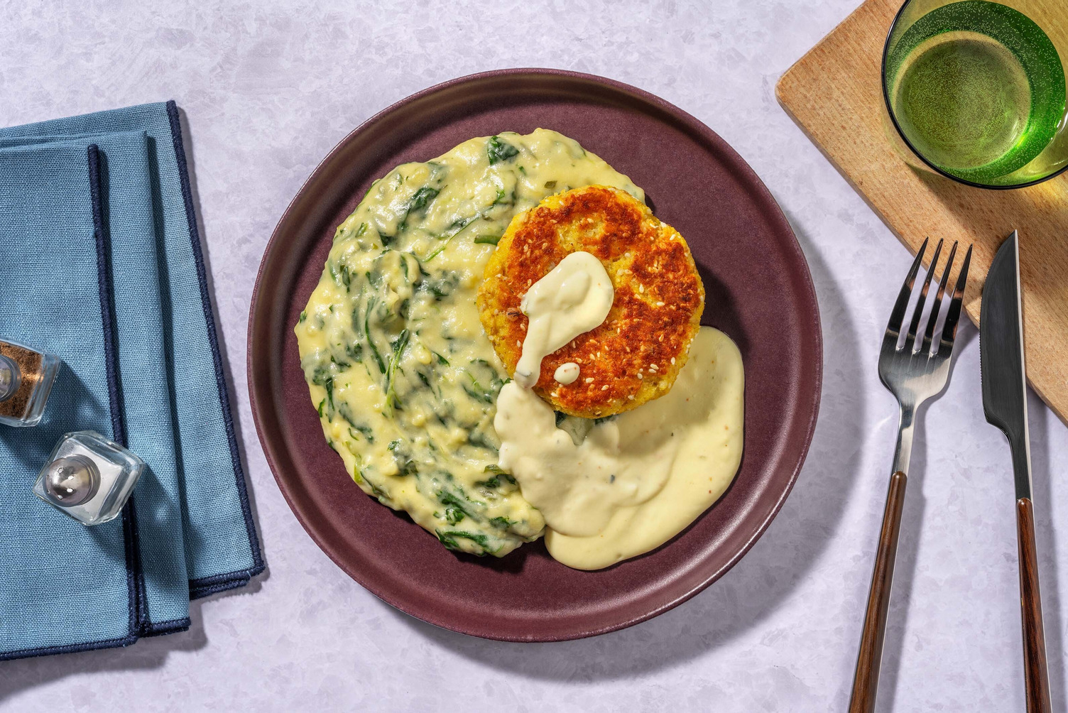 Visburger met ravigotesaus