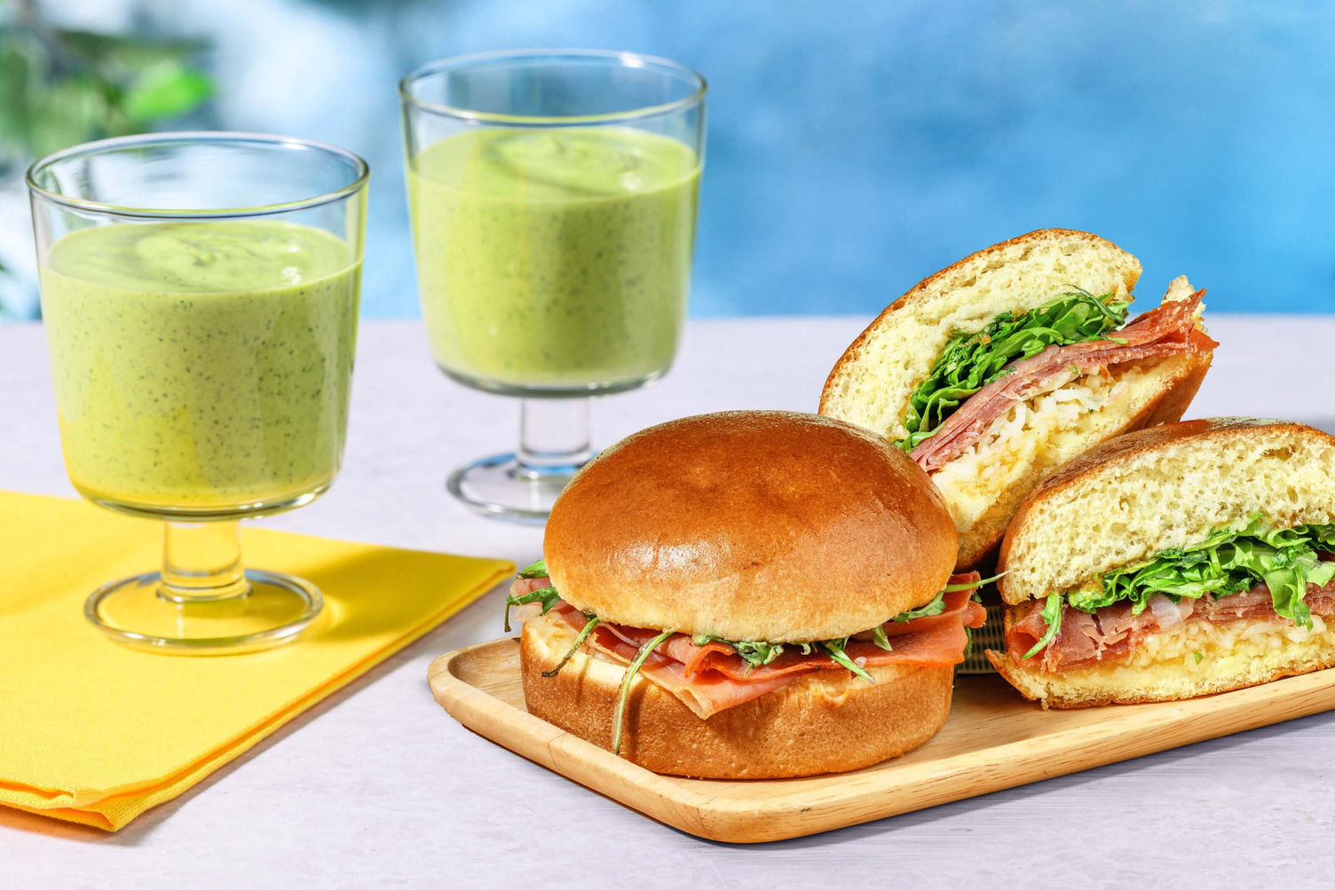 Lyxig briochetoast och avokadosmoothie