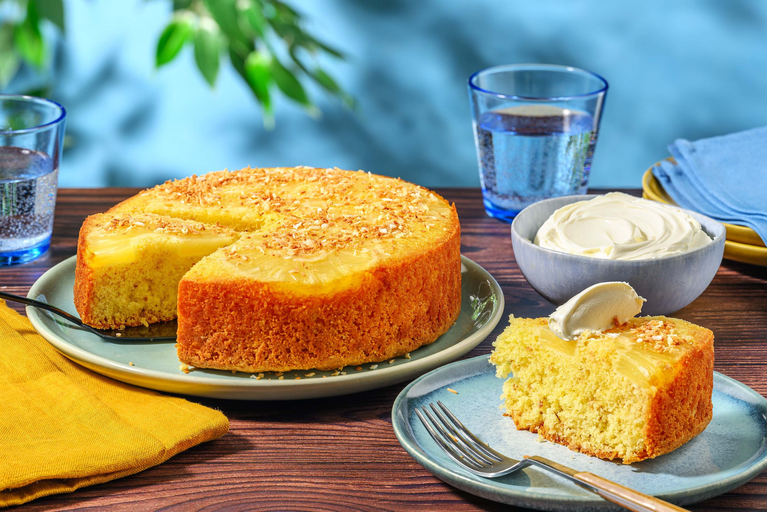 Juni fødselsdags ananas upside-down kage