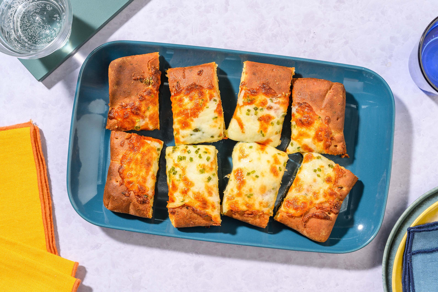 Ost- och vitlöksfocaccia