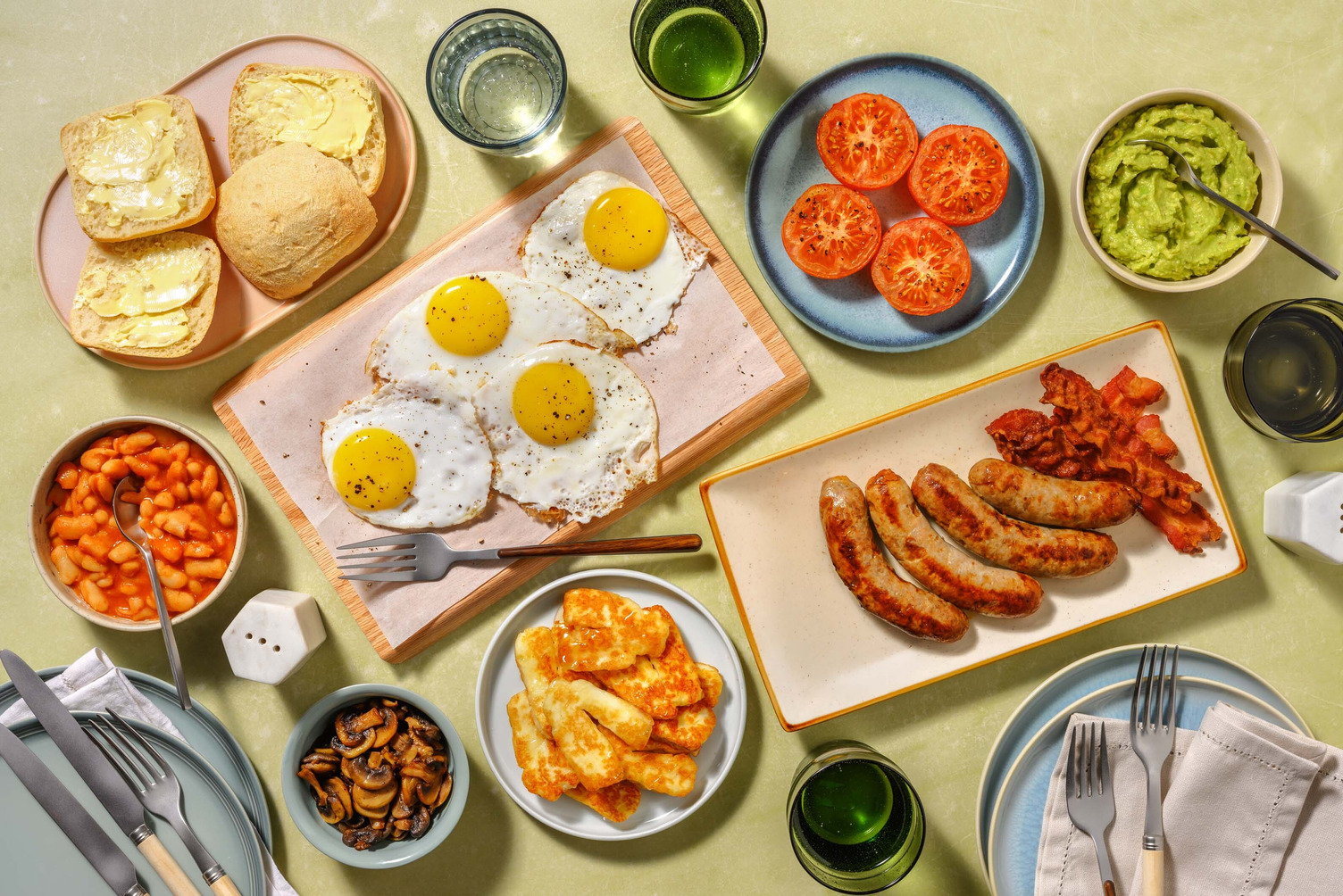 Big Brunch Buffet | Halloumi, Sausages, Bacon & Homemade Beans