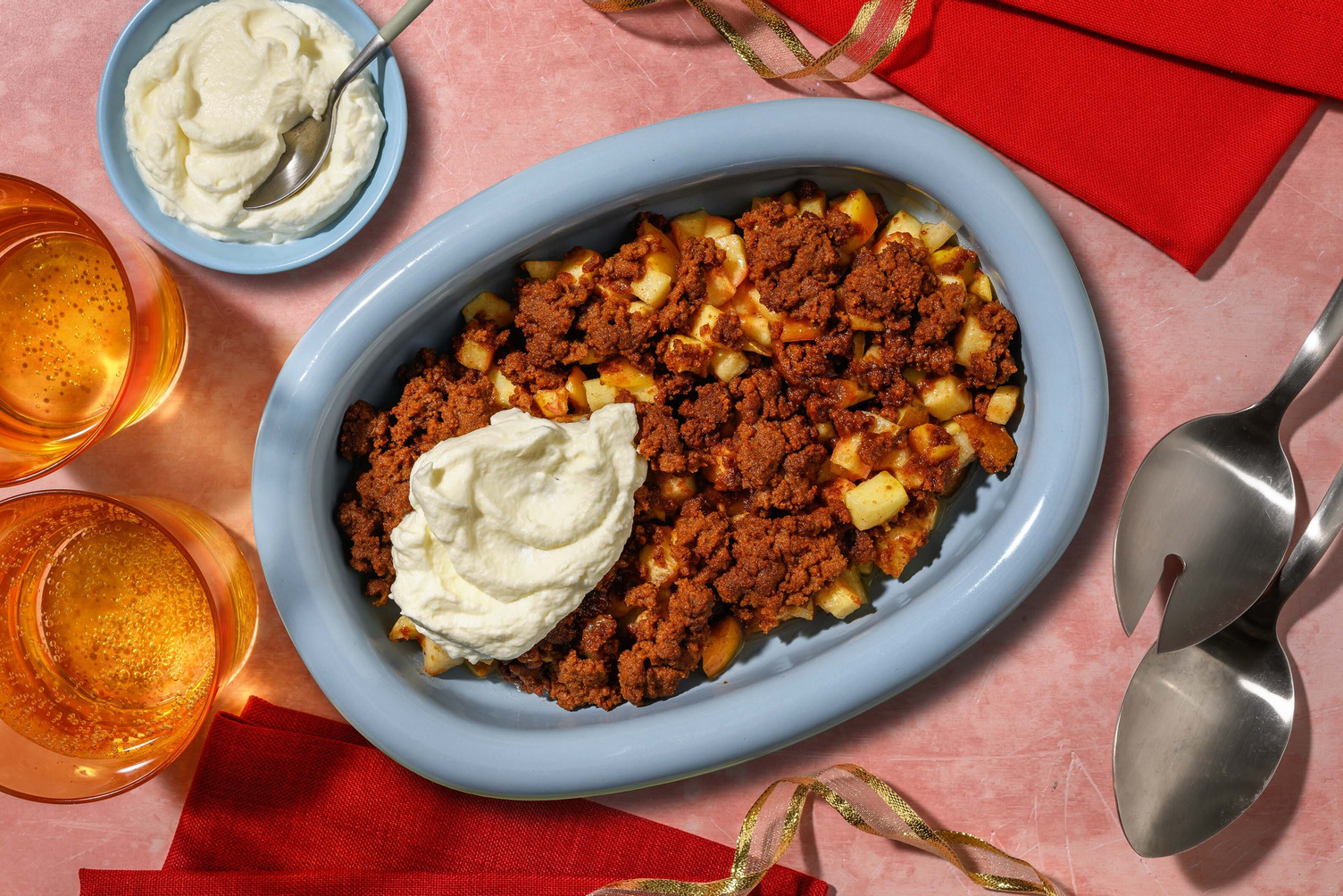 Apple & Pear Crumble with Kruidnoten Topping