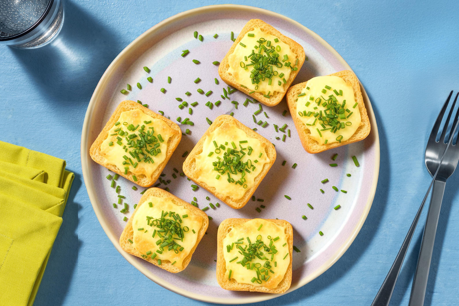 Triple Cheese Herby Garlic Bread