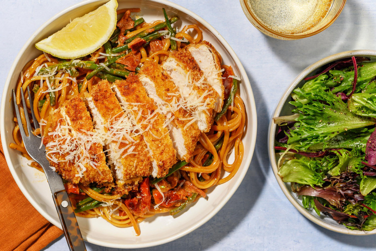 Italiensk 'kylling Milanese'-linguine med ternet bacon