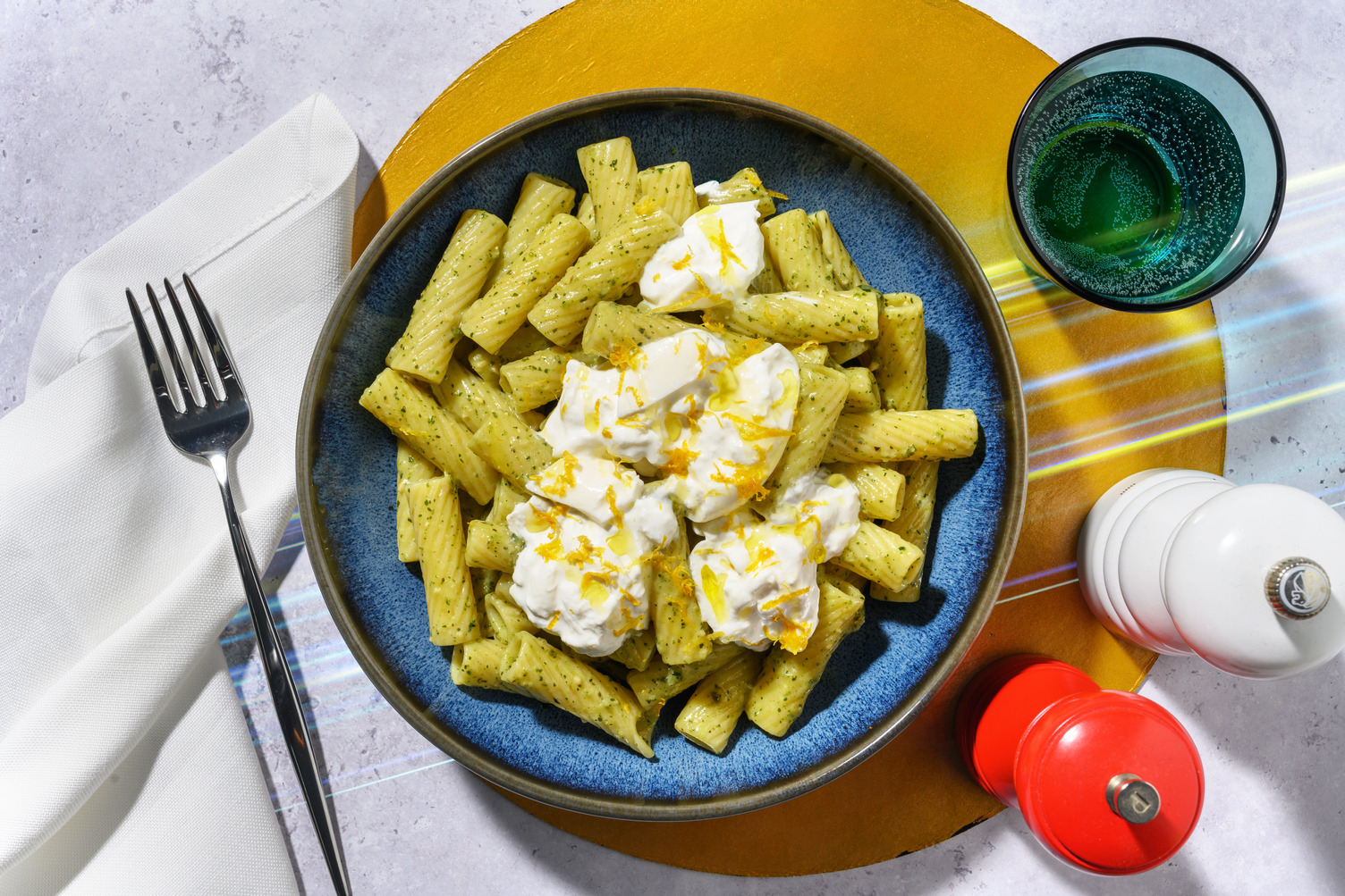 Tortiglioni speedy al pesto e burrata