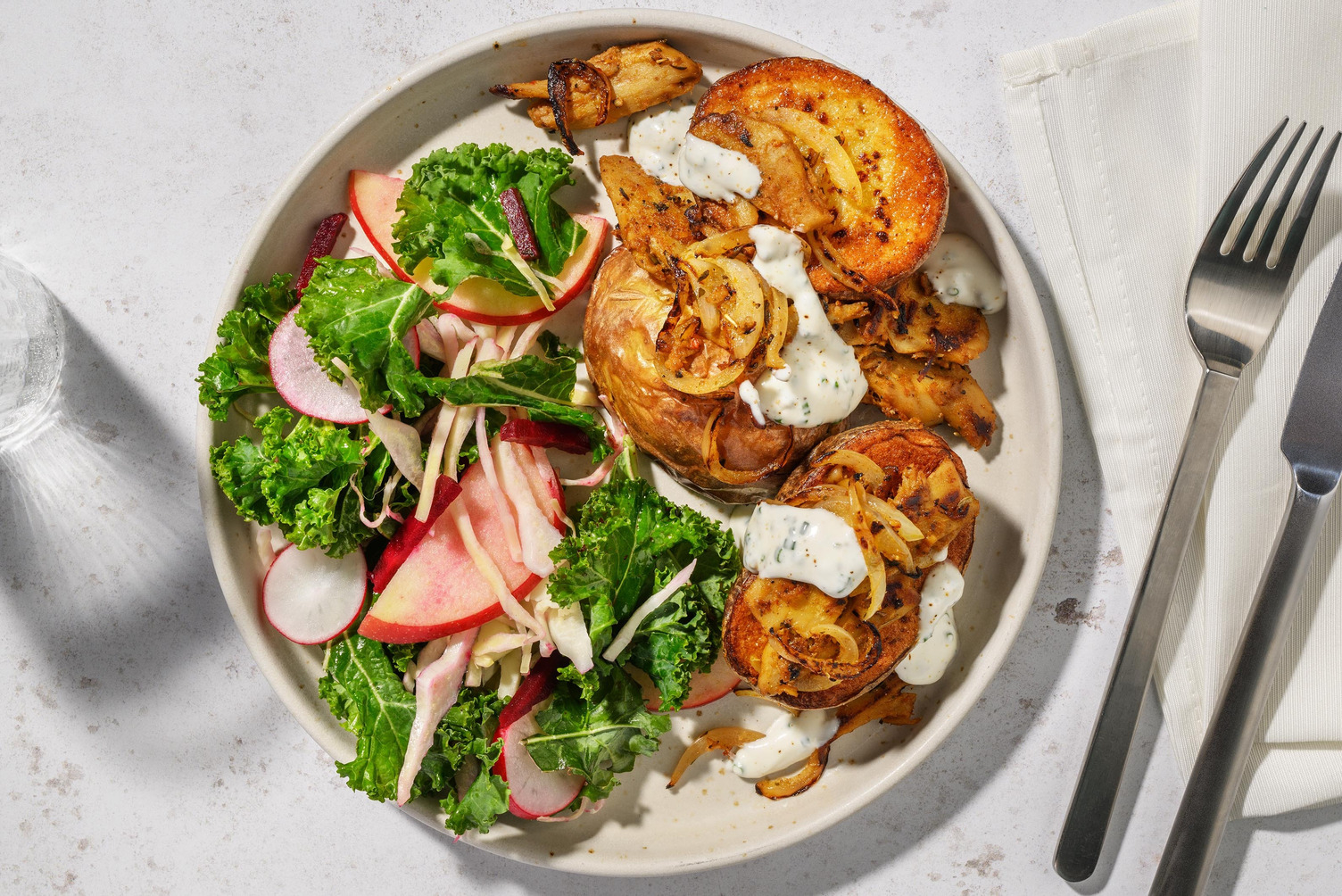 Bakad potatis och vegostrimlor