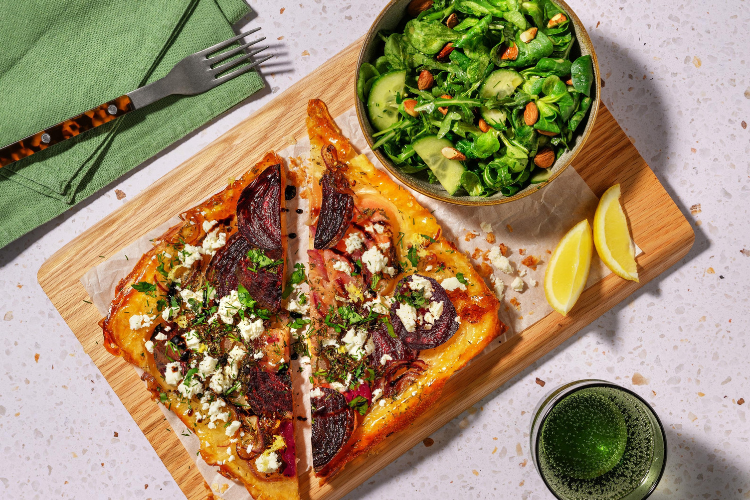 Hartige tarte tatin met rode biet