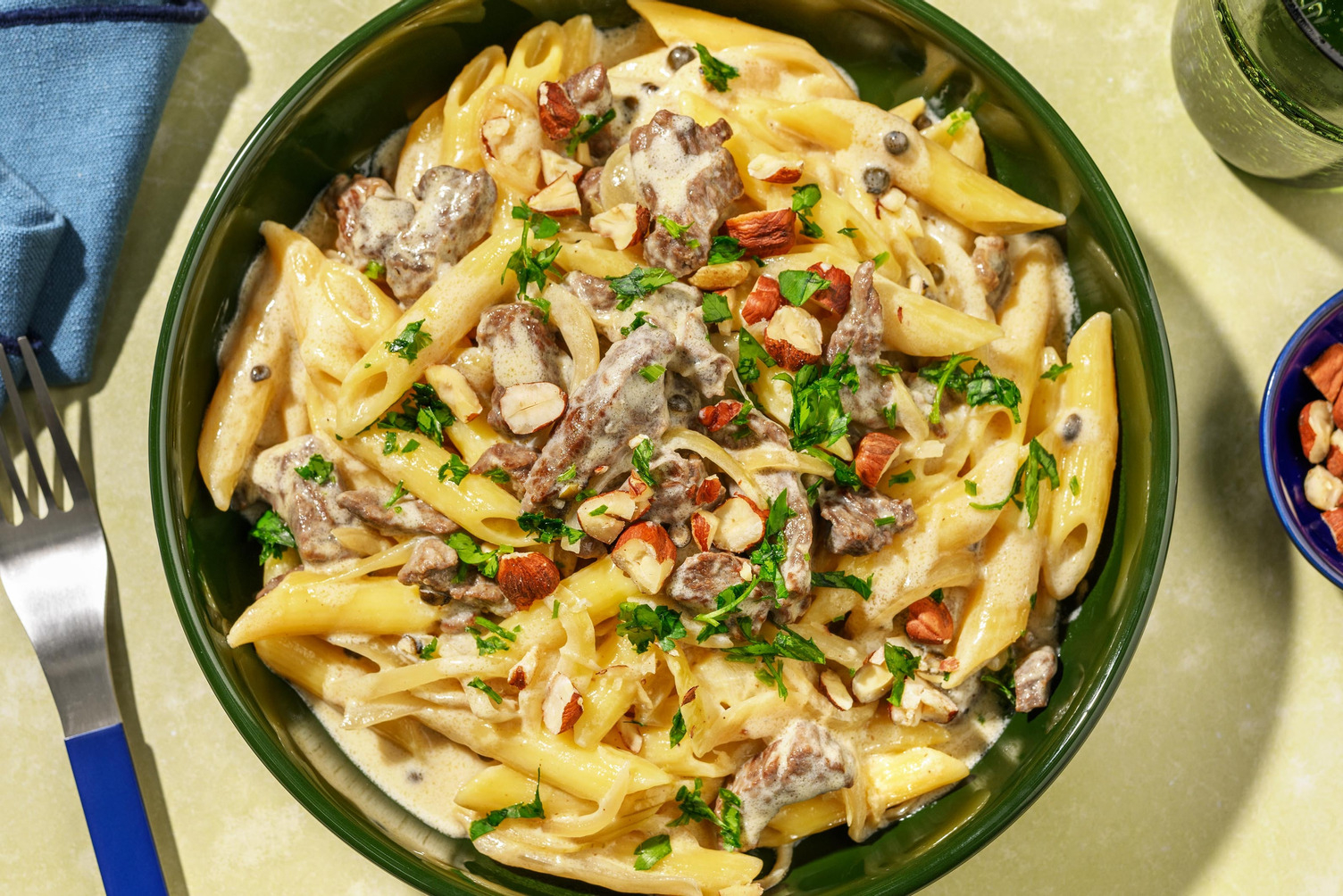 Cremige Penne mit Steakstreifen vom Weiderind