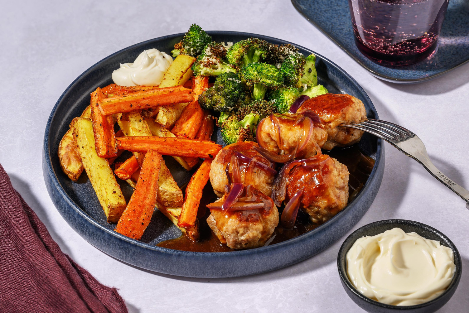 Kjøttboller i løksaus