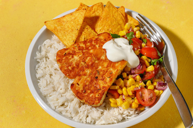 Rask meksikansk halloumibowl