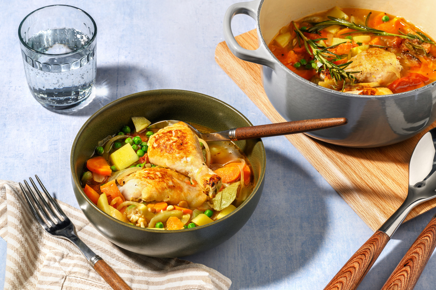 Jamoncitos de pollo guisados al romero