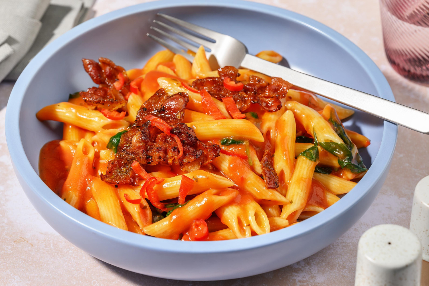 Cajun-Style Pasta mit karamellisiertem Speck