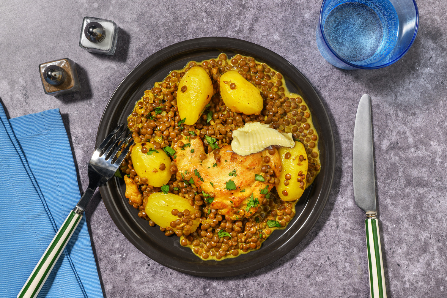 Vindaloo curry di pollo tenero al cumino e zenzero