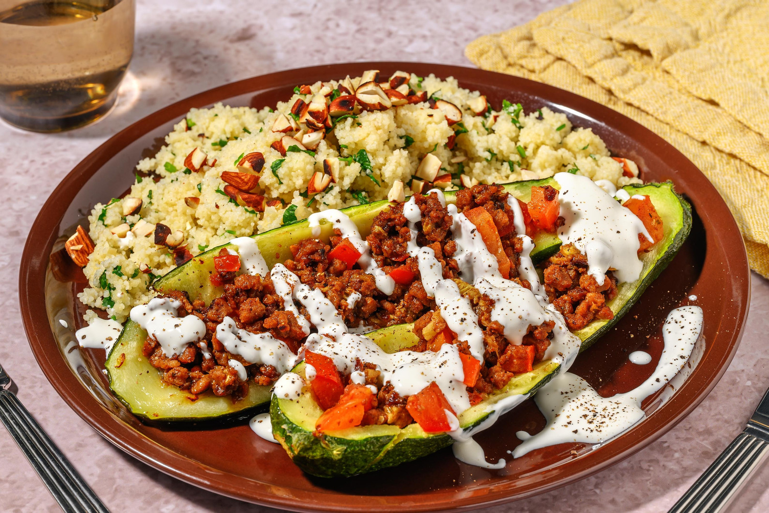 Turkisk vegofärsfylld zucchini