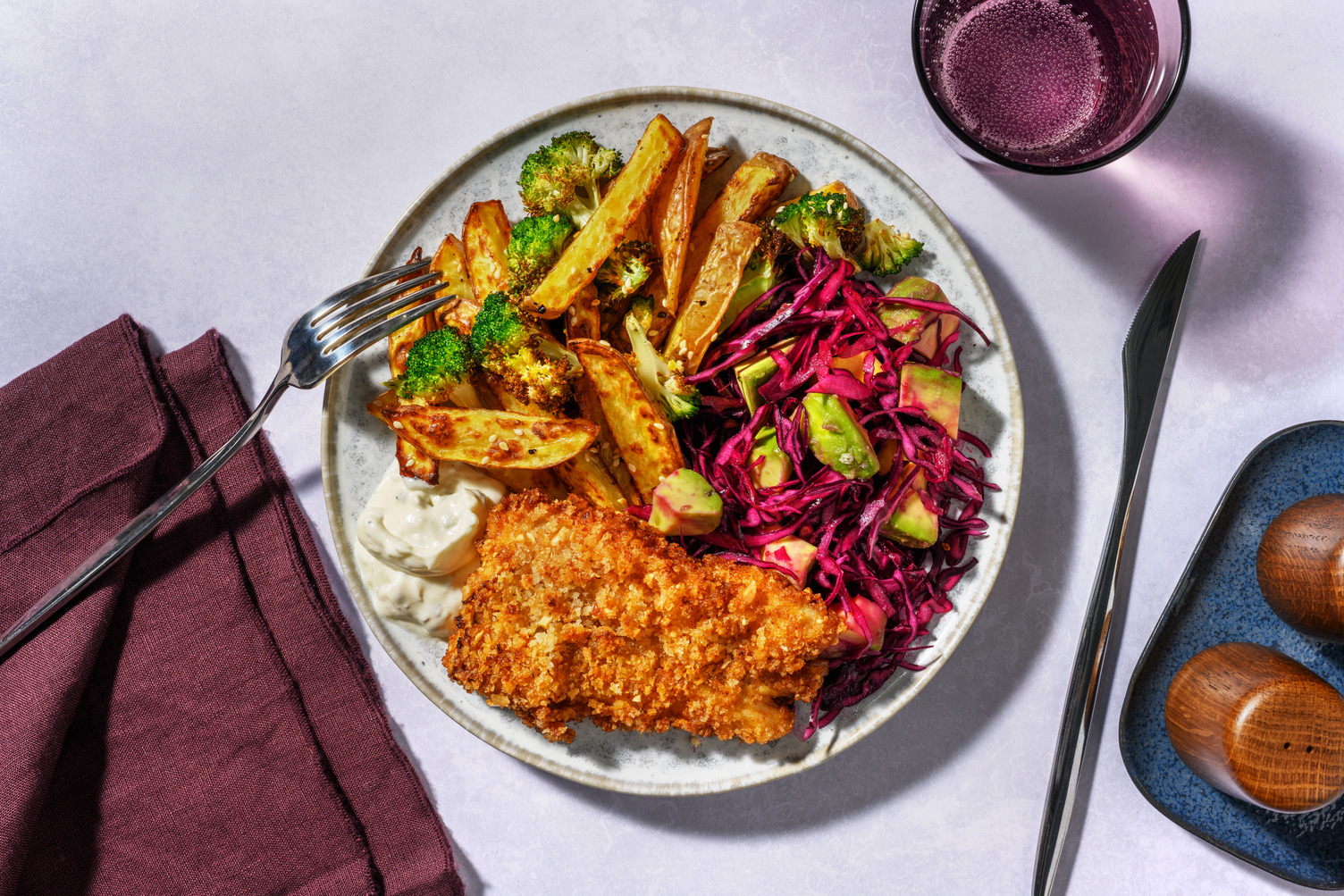 Röd curry- och jordnötspanerad kolja