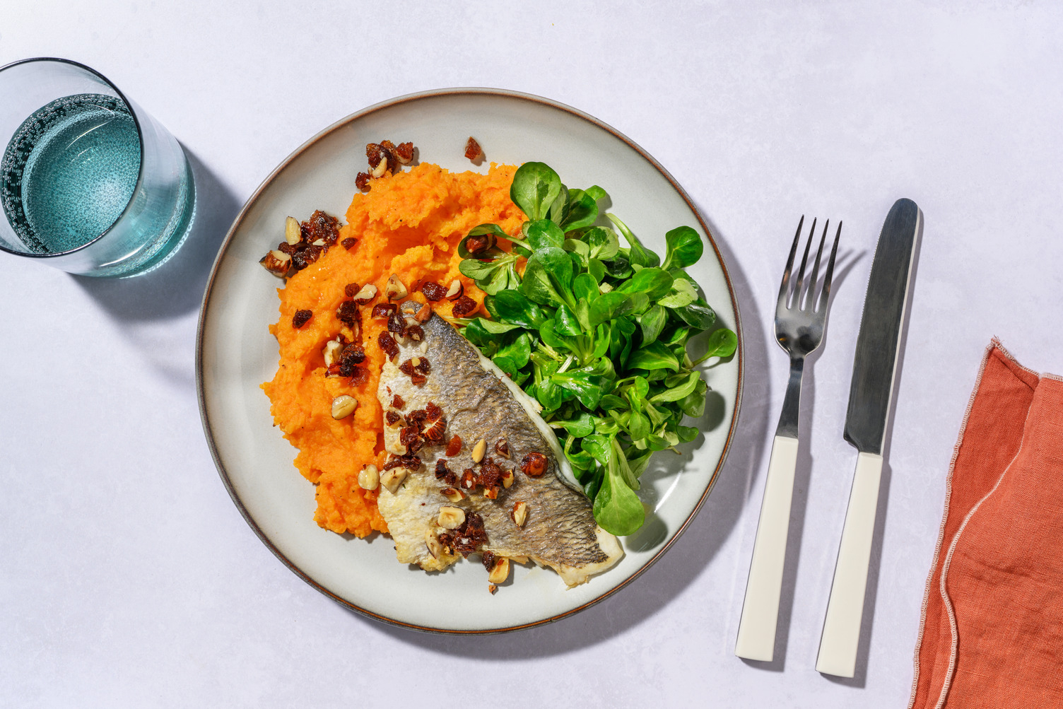 Filetto di orata su crema di patate dolci