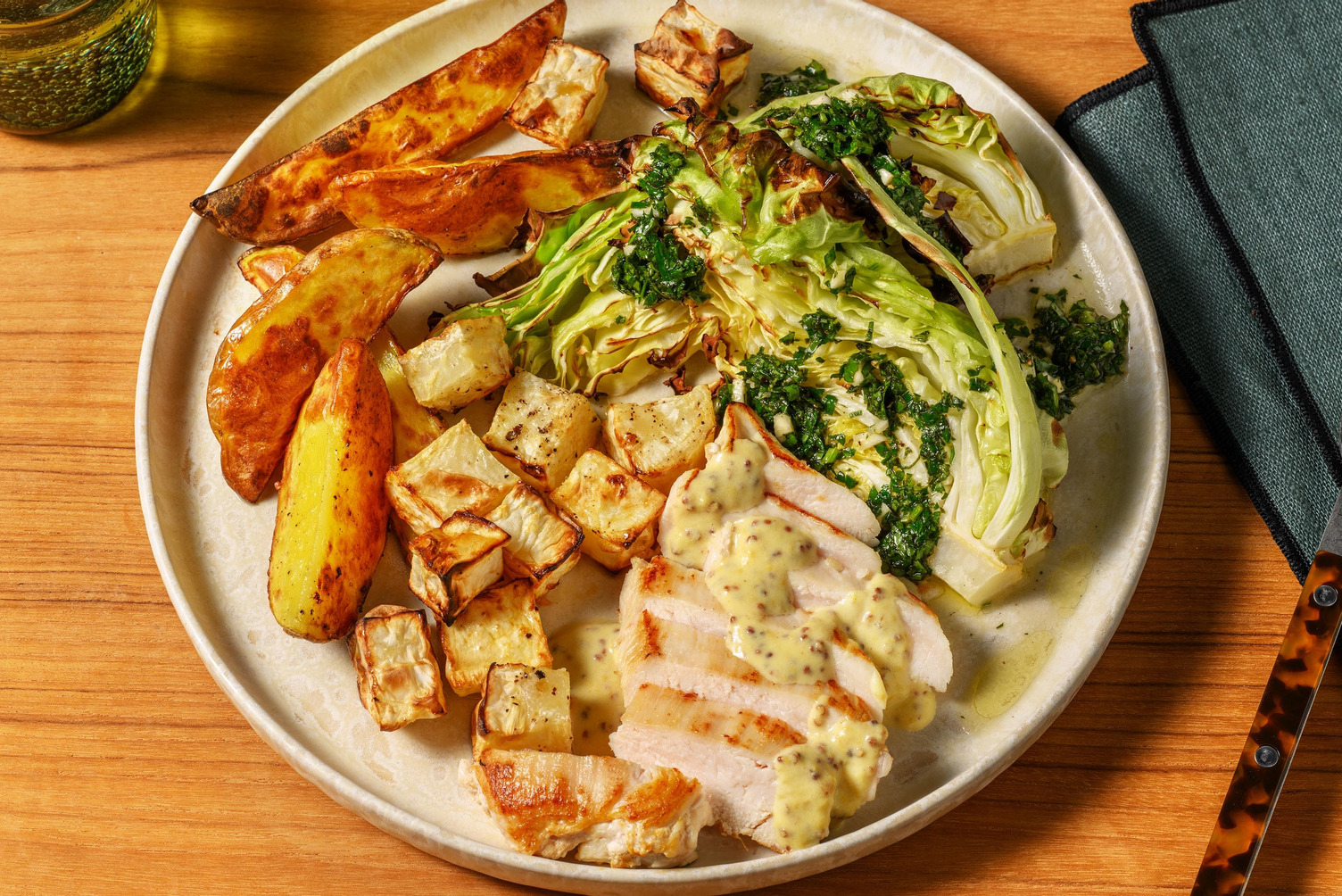 Ovnbagt kylling og gremolatakål