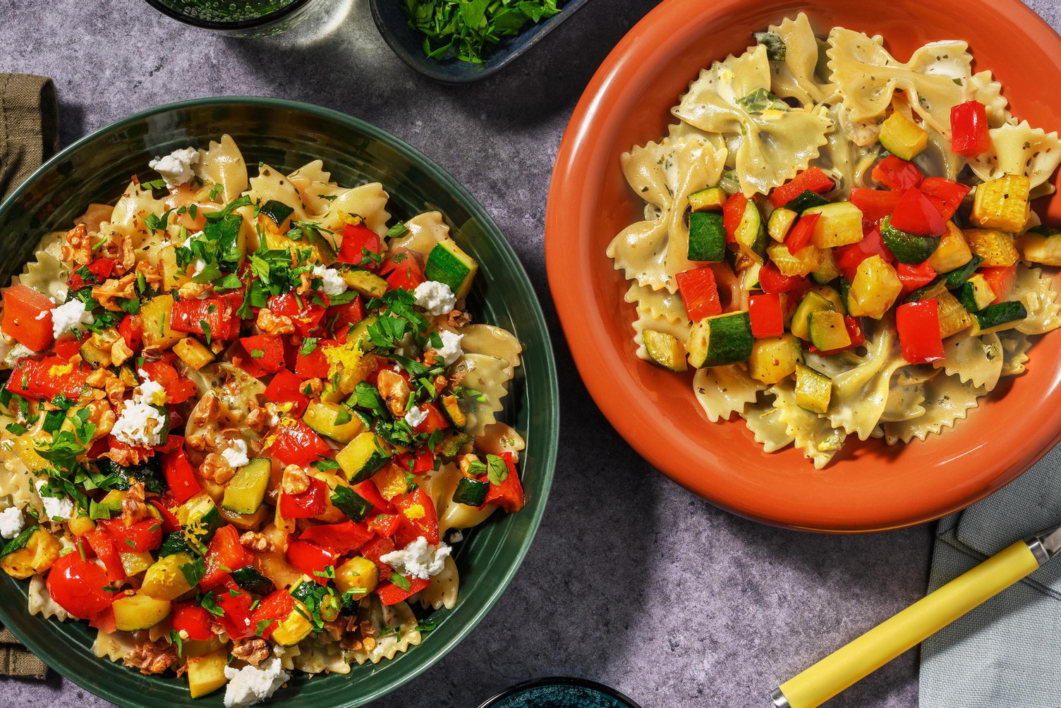 Farfalle crémeuses et légumes au miel