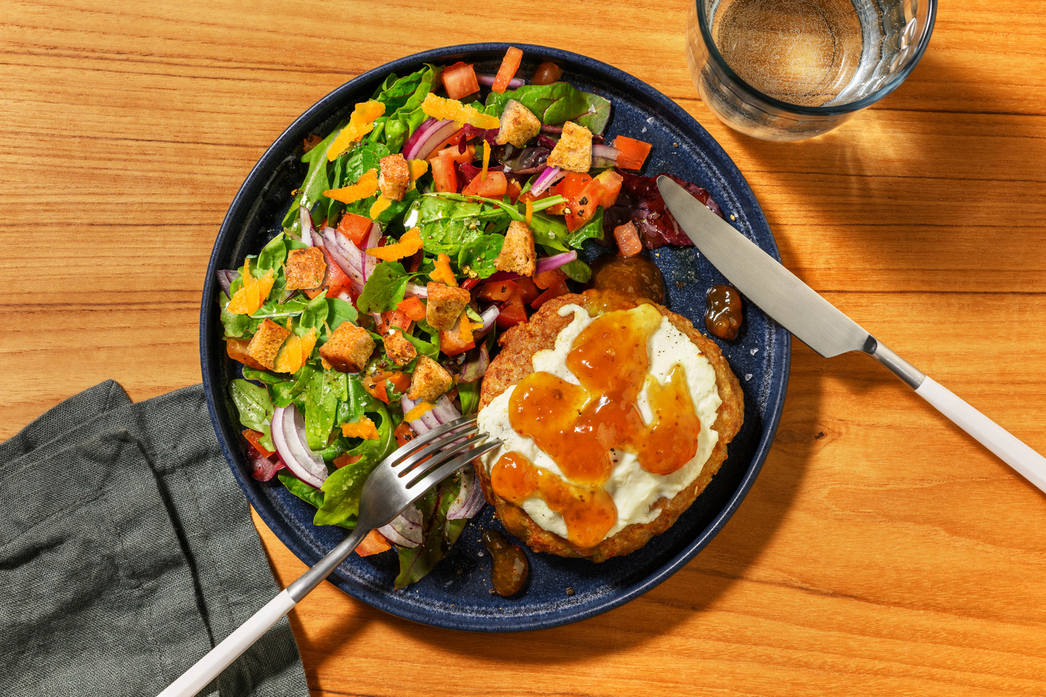 La Mediterránea al plato con queso de cabra y membrillo