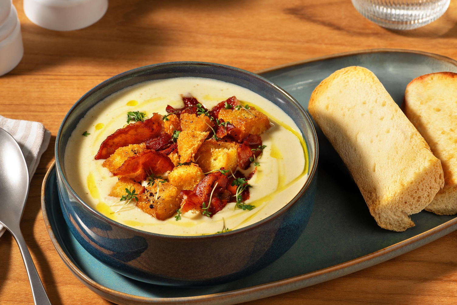 Preivelouté met spek en cheesy croutons