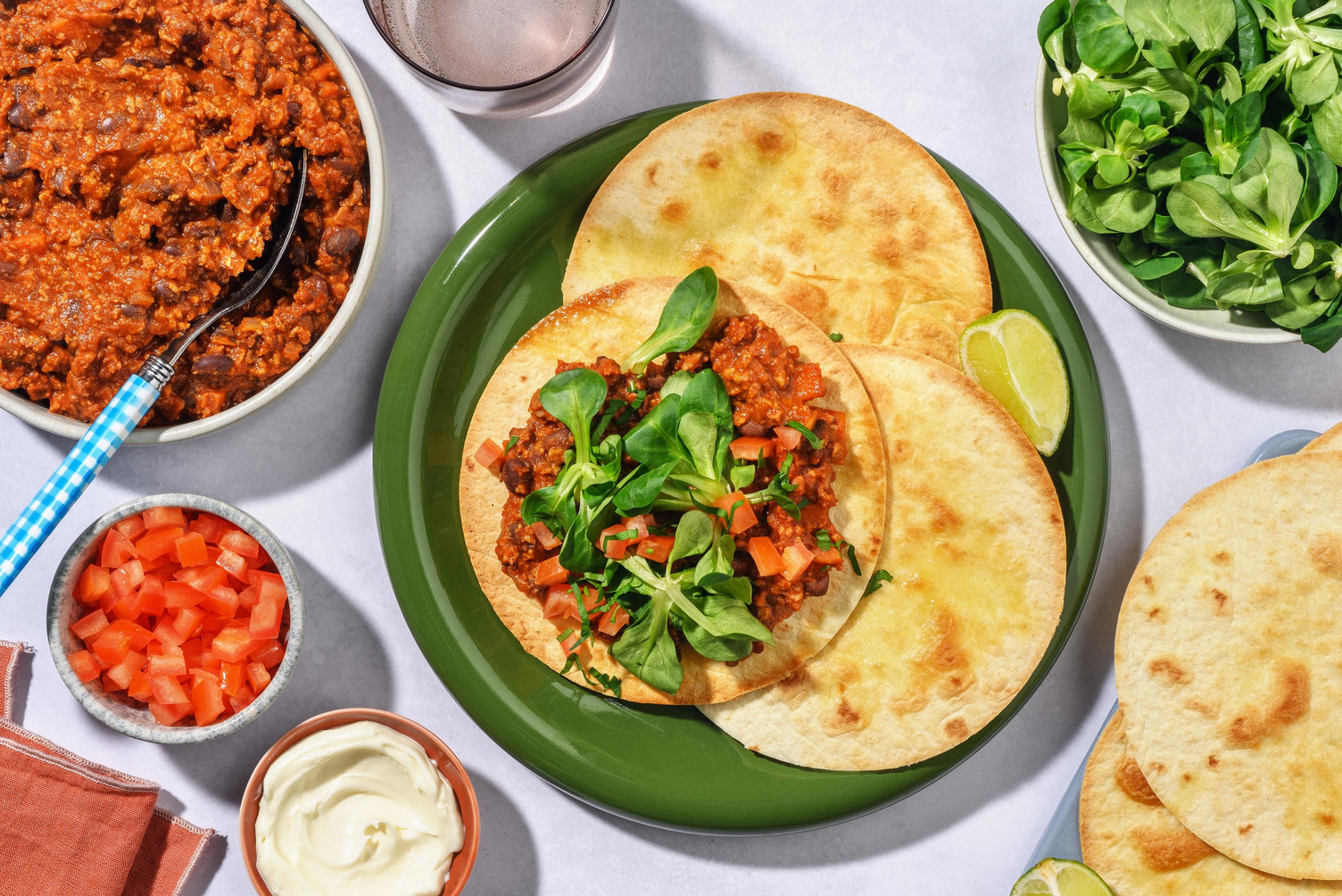 Smokey tostada's met zwarte bonen