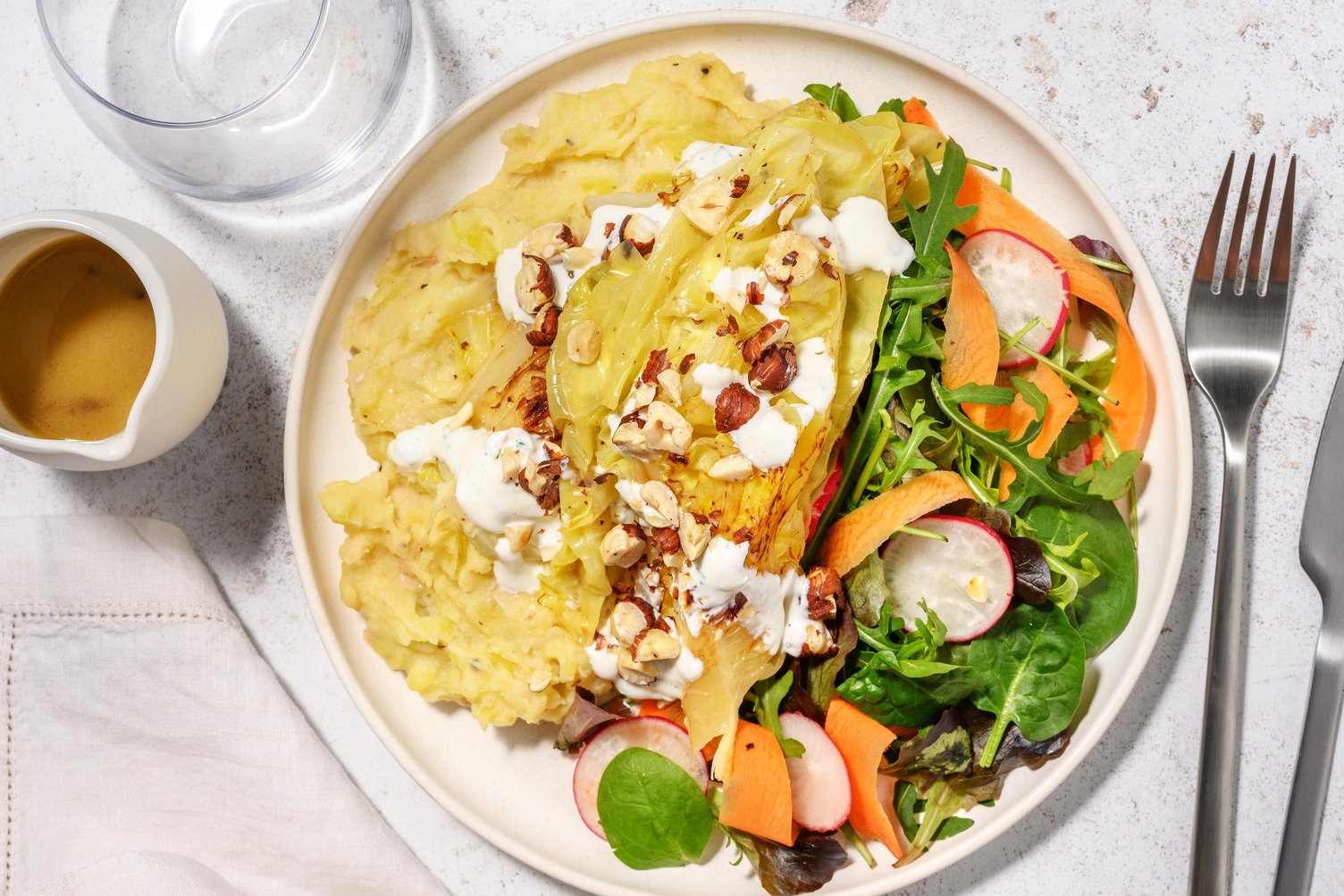 Smørglaseret stegt spidskål