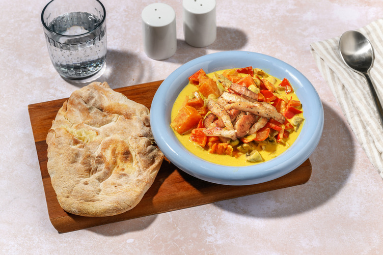 Goldenes Curry mit extra Hähnchen 