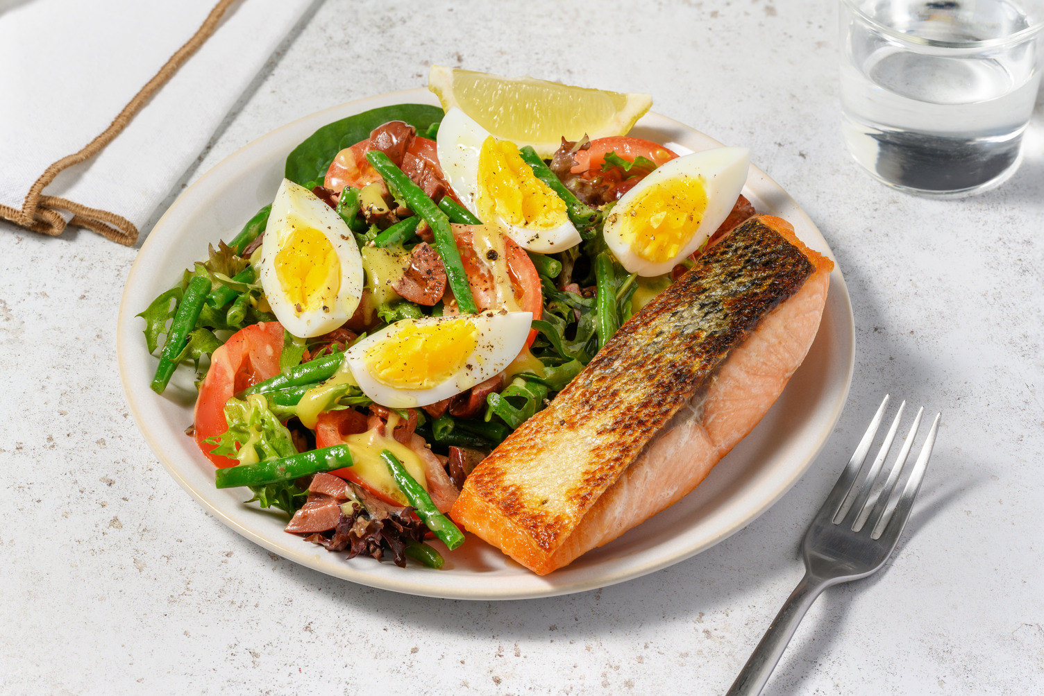 Seared Salmon & Niçoise-Style Salad