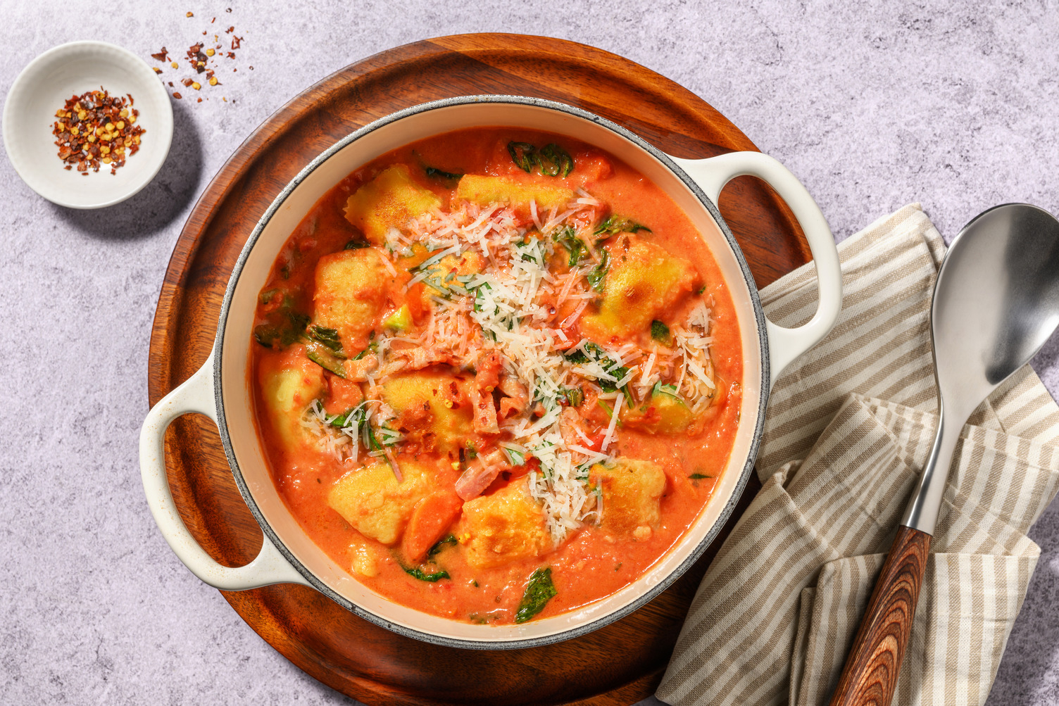 One Pot Creamy Chicken & Tomato Gnocchi Soup