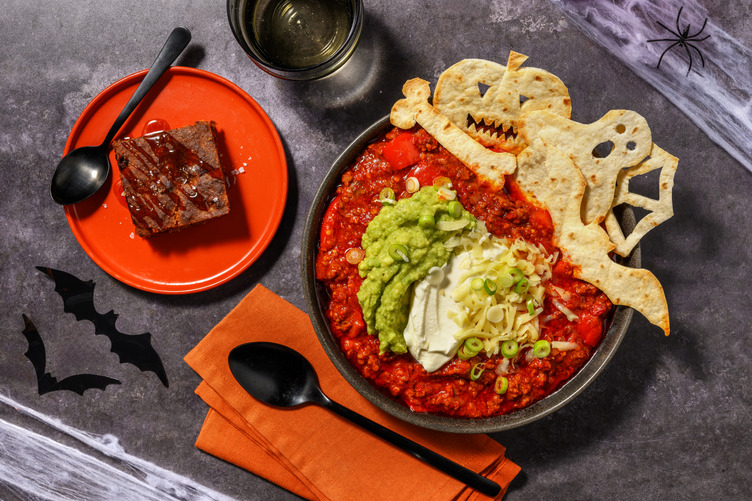 Haunted Beef-Chorizo Chilli & Spooky Dippers for DInner