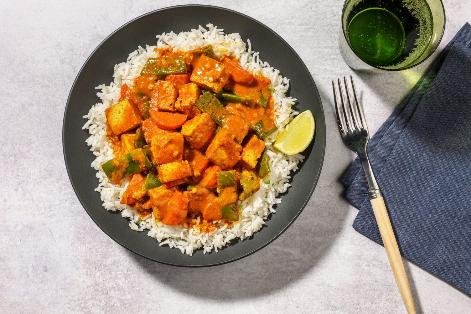 Curry tailandés de tofu con judías verdes