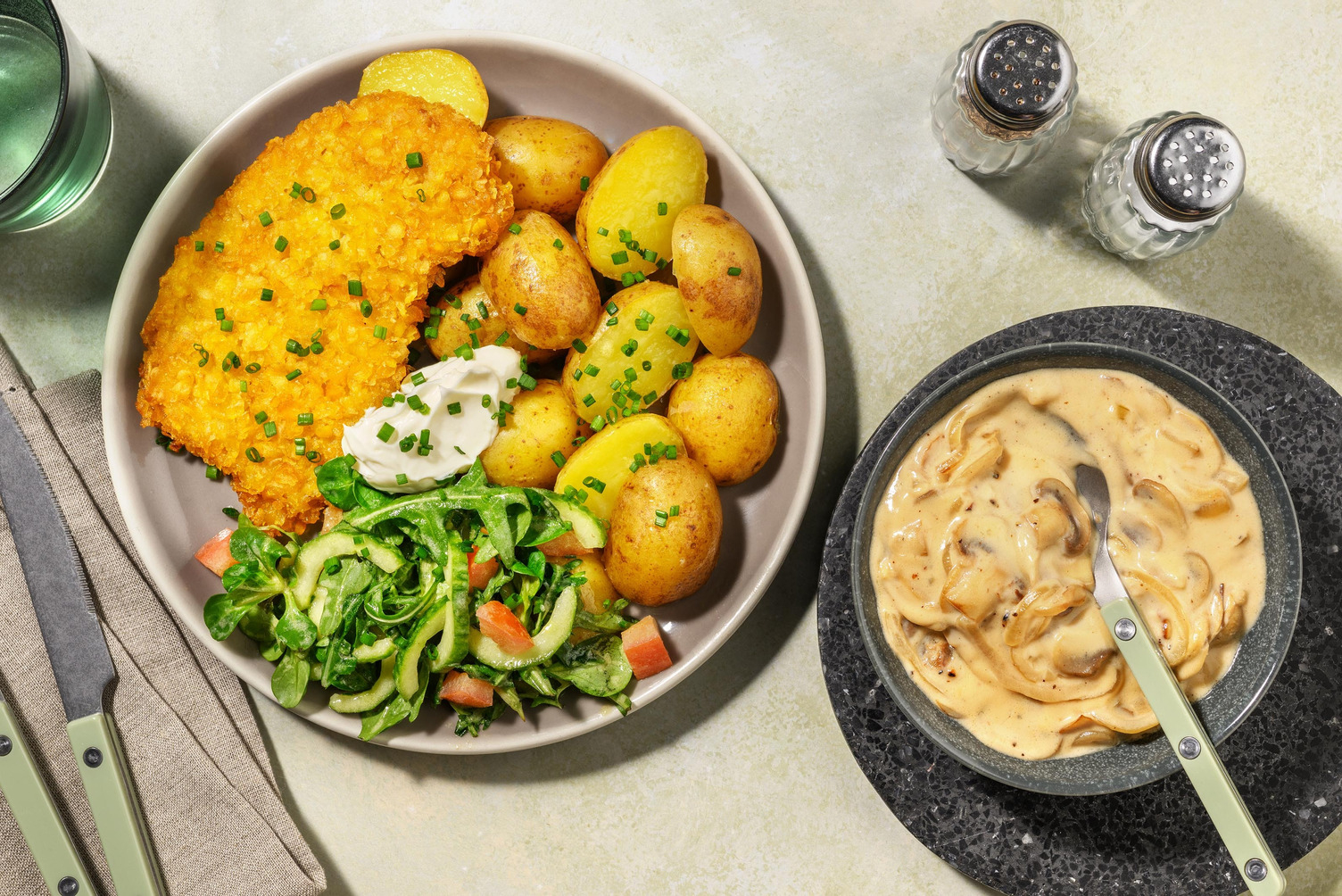 Veggie schnitzel met champignonroomsaus