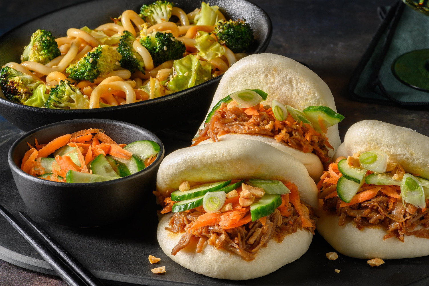 Hoisinglasert pulled pork i bao-boller