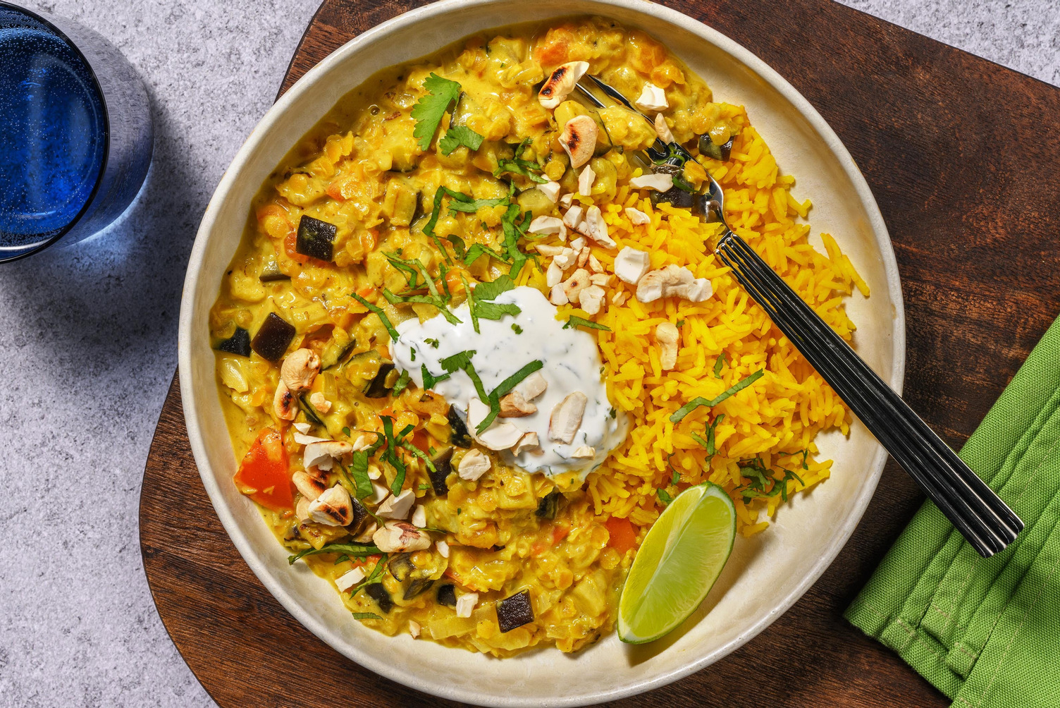 Pikante massala met linzen en aubergine