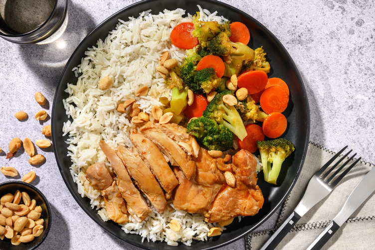 Pollo in salsa chili e broccoli allo zenzero